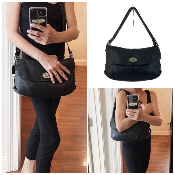 Coach Handbags - Coach Black Pebble Leather Soho Turnlock Convertible Shoulder to Crossbody Bag